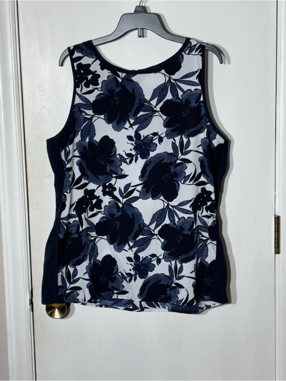 Banana Republic Navy and White Floral Sleeveless Shell